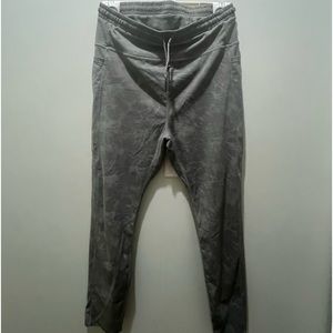 ZYIA pocket drawstring luxe 7/8 leggings